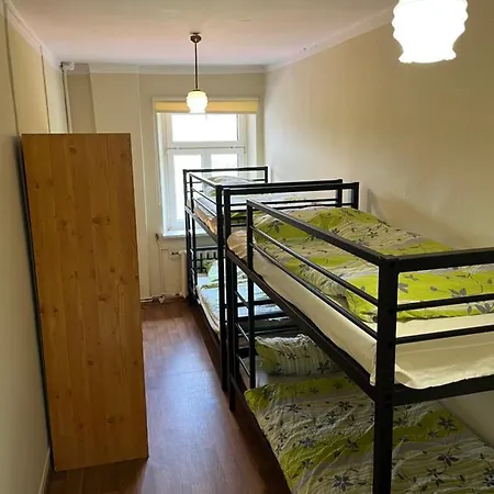 Gosciniec Szczeliniec Hostel *